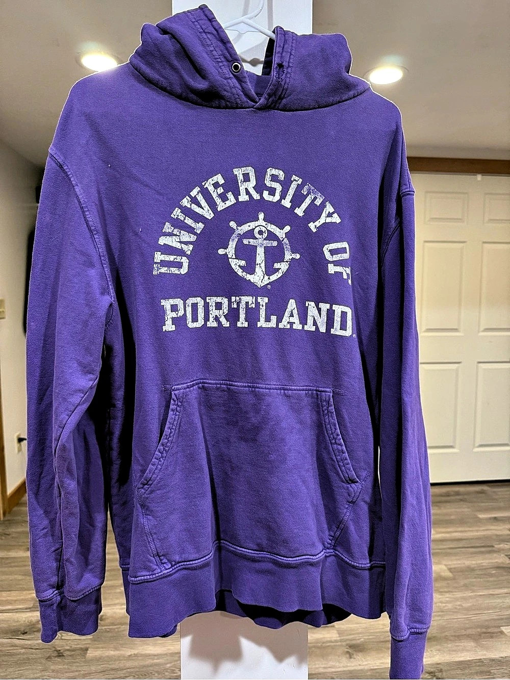 University of Portland Graphic Hoodie Size Large